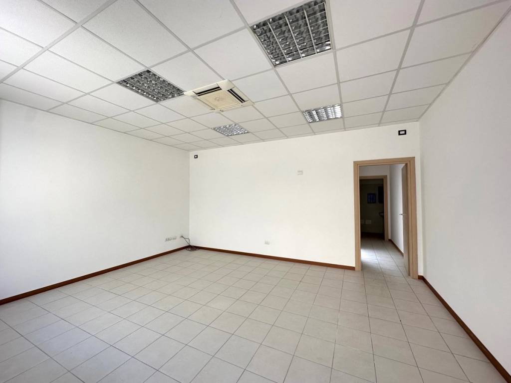 ufficio in affitto a Bastia Umbra