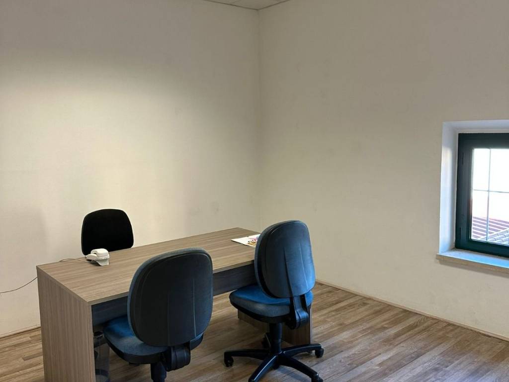 ufficio in affitto a Bastia Umbra