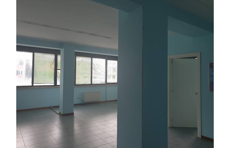 ufficio in affitto a Bastia Umbra