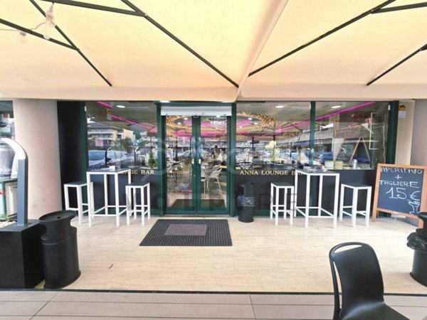 negozio in affitto a Bastia Umbra