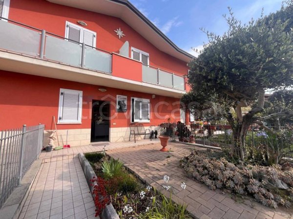 negozio in affitto a Bastia Umbra in zona Cipresso