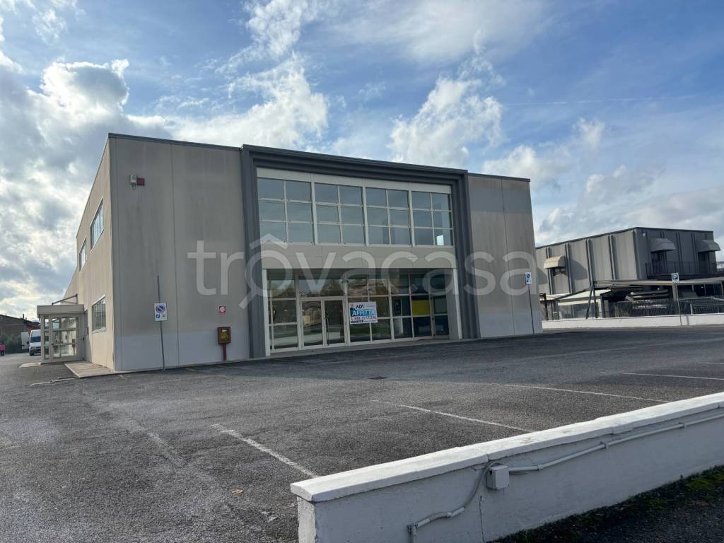 negozio in affitto a Bastia Umbra in zona San Lorenzo