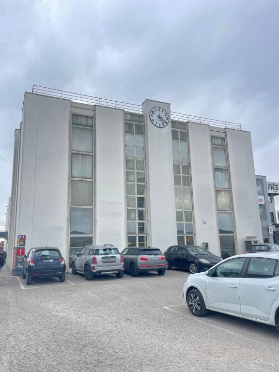 ufficio in affitto a Bastia Umbra
