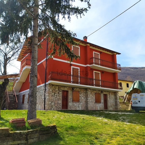 appartamento in affitto a Cascia