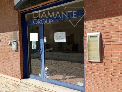 negozio in affitto a Castiglione del Lago