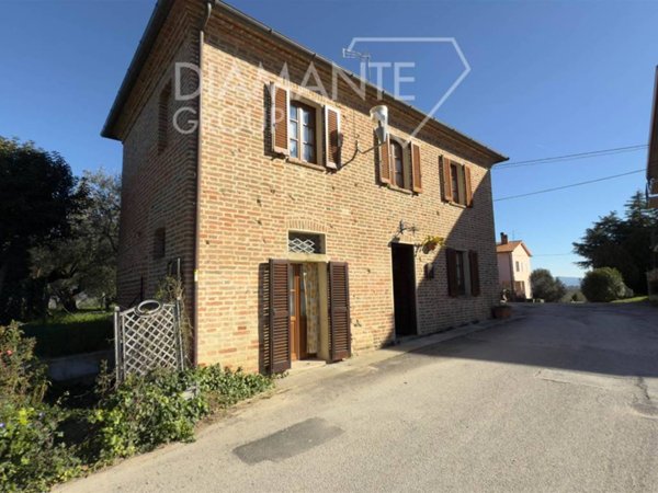 appartamento in affitto a Castiglione del Lago in zona Casamaggiore