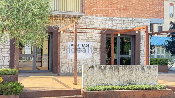 negozio in affitto a Castiglione del Lago