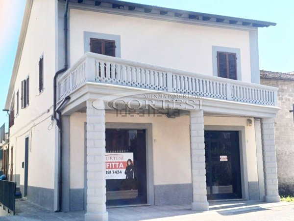 locale commerciale in affitto a Città di Castello in zona Trestina
