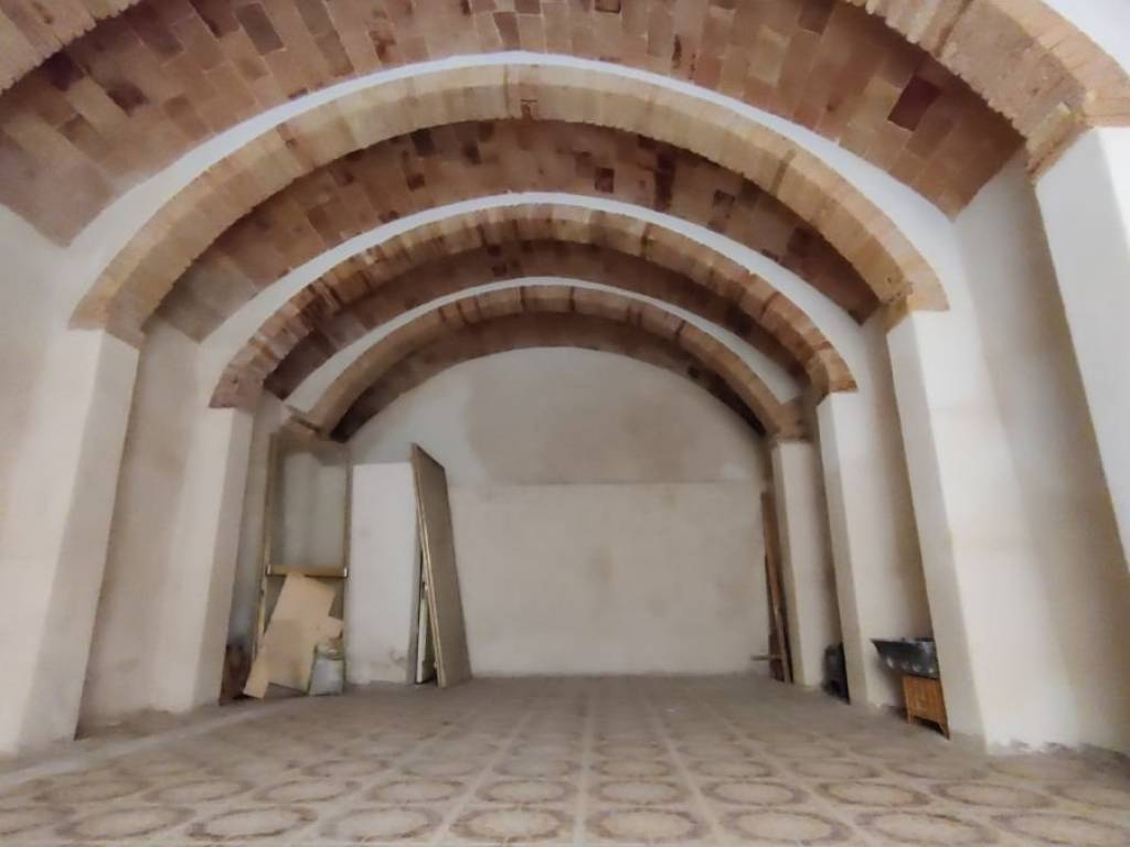 negozio in affitto a Città di Castello