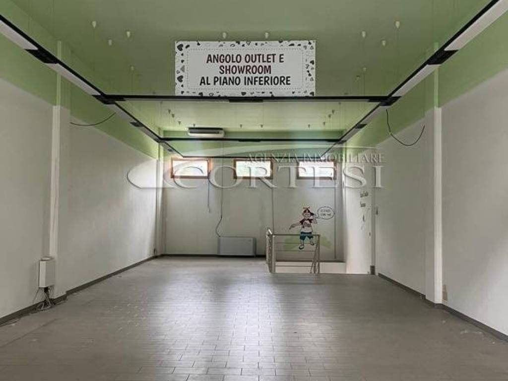 negozio in affitto a Città di Castello
