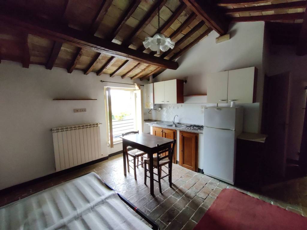 appartamento in affitto a Città di Castello in zona Badiali