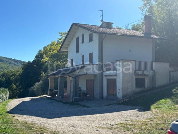 casa indipendente in affitto a Città di Castello in zona Ronti