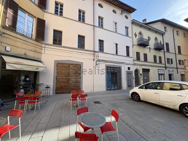 locale di sgombero in affitto a Città di Castello