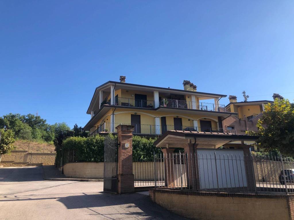 appartamento in affitto a Corciano in zona San Mariano