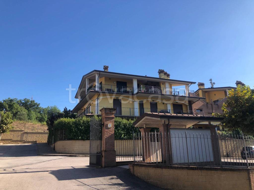 appartamento in affitto a Corciano in zona San Mariano