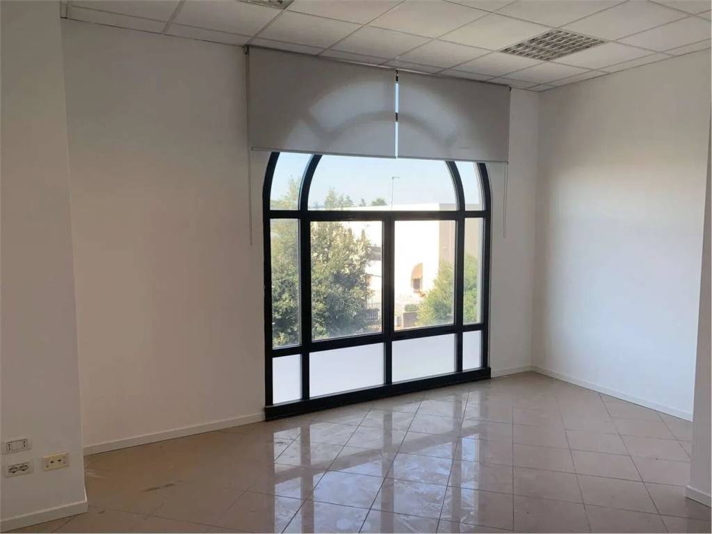 ufficio in affitto a Corciano in zona Ellera Chiugiana