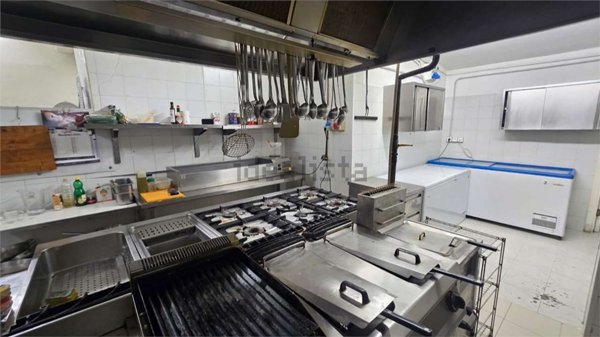 negozio in affitto a Corciano in zona San Mariano