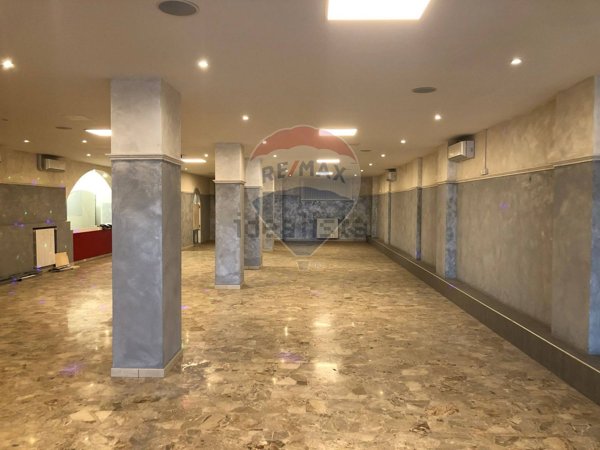 locale commerciale in affitto a Corciano in zona Ellera Chiugiana