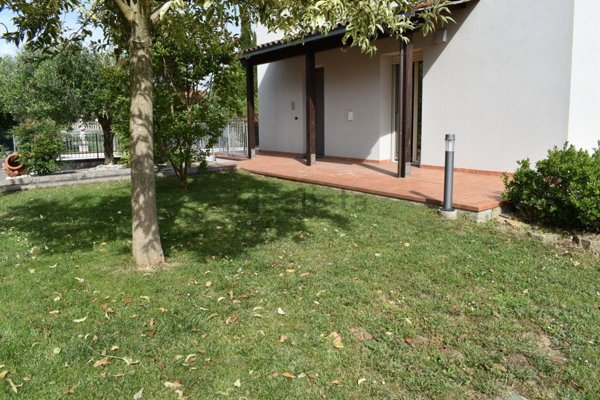 casa indipendente in affitto a Corciano