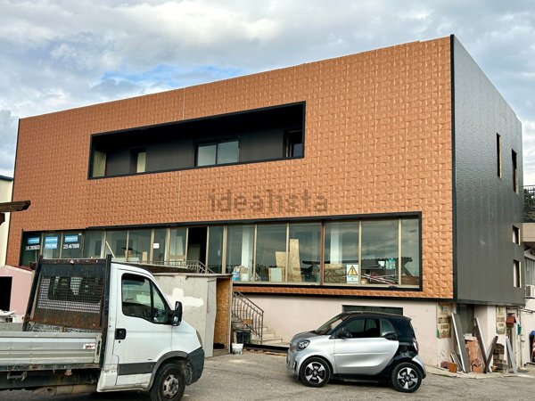 ufficio in affitto a Deruta in zona Ponte Nuovo