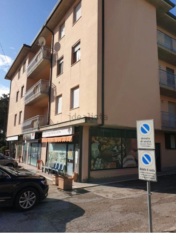 locale commerciale in affitto a Deruta in zona Ripabianca