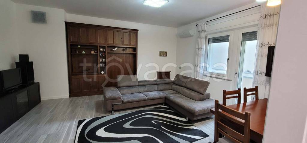 appartamento in affitto a Deruta