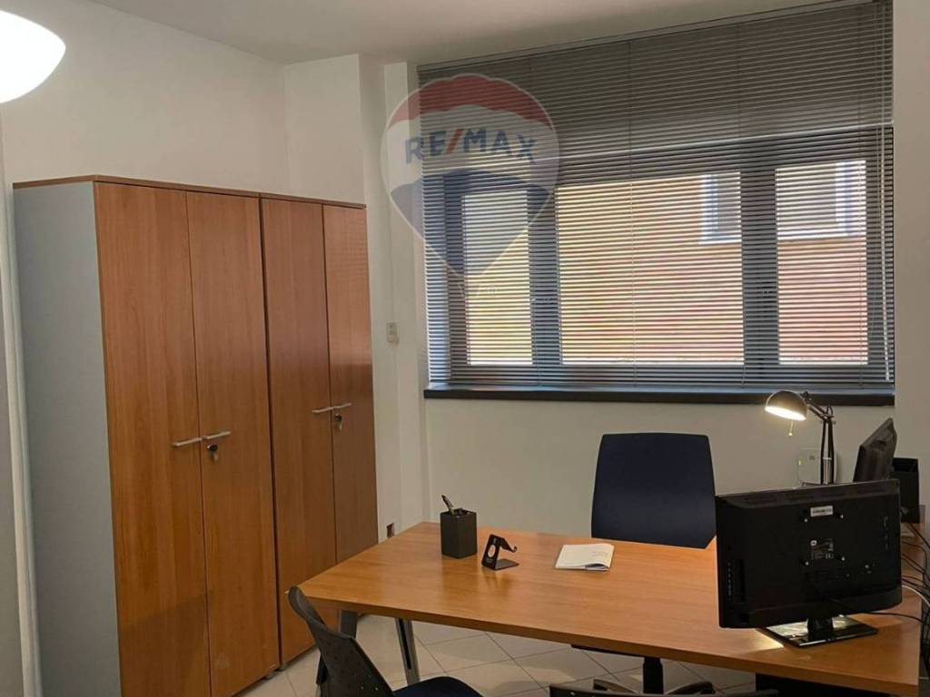 ufficio in affitto a Foligno