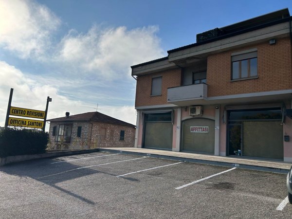 ufficio in affitto a Foligno