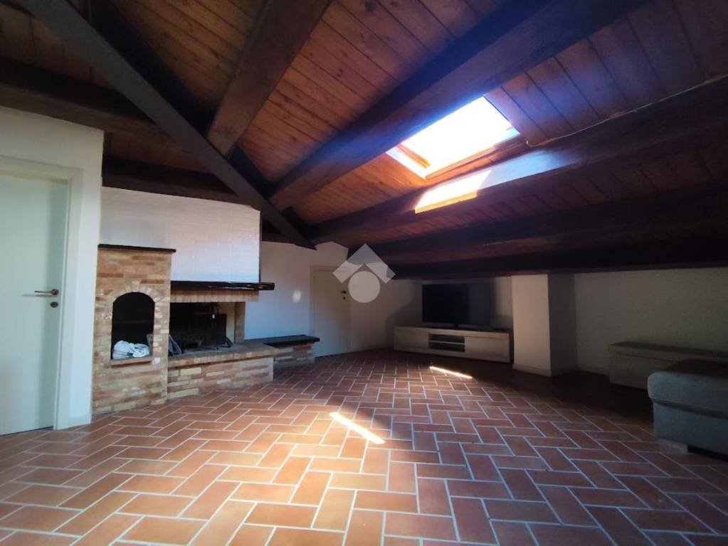 appartamento in affitto a Foligno in zona Scopoli