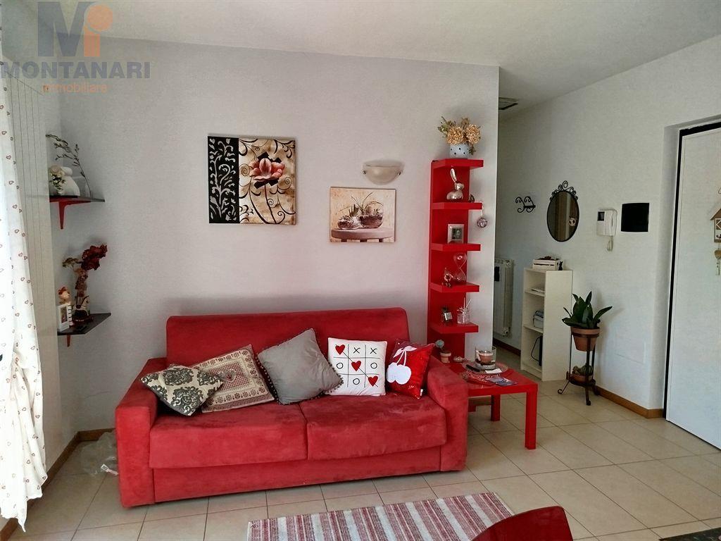 appartamento in affitto a Foligno in zona Fiamenga