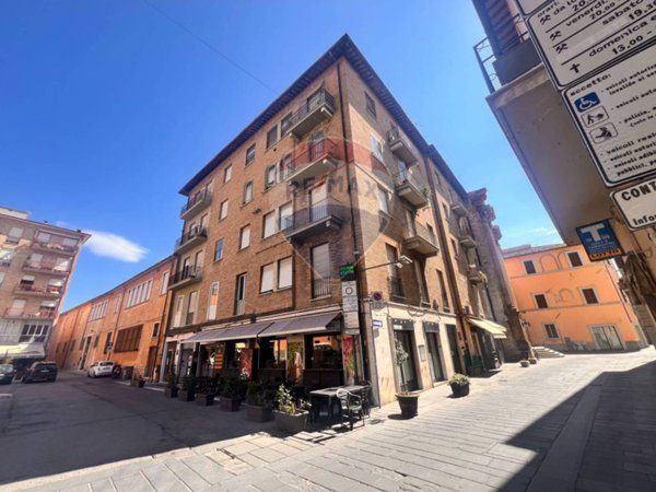 ufficio in affitto a Foligno