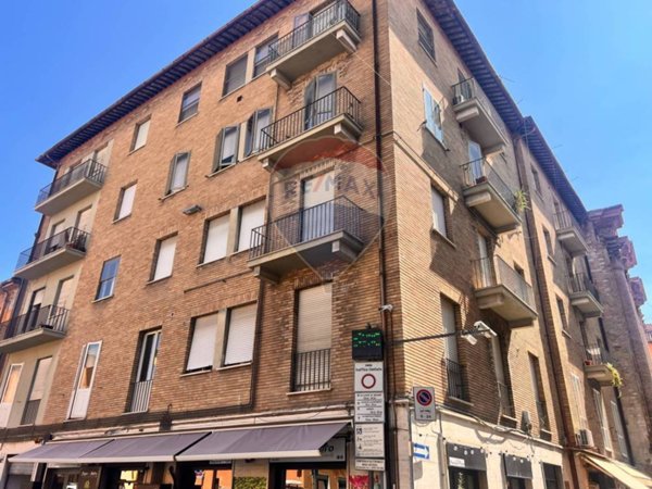 ufficio in affitto a Foligno