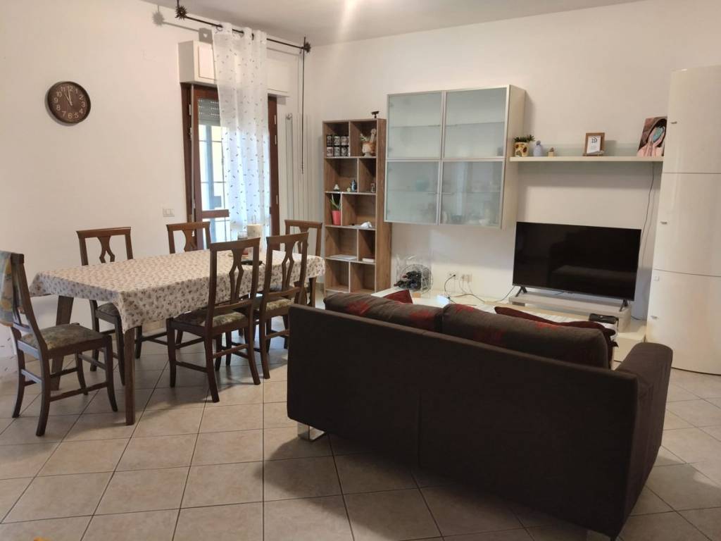 appartamento in affitto a Foligno in zona Paciana