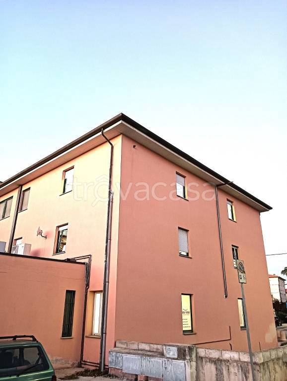 ufficio in affitto a Foligno