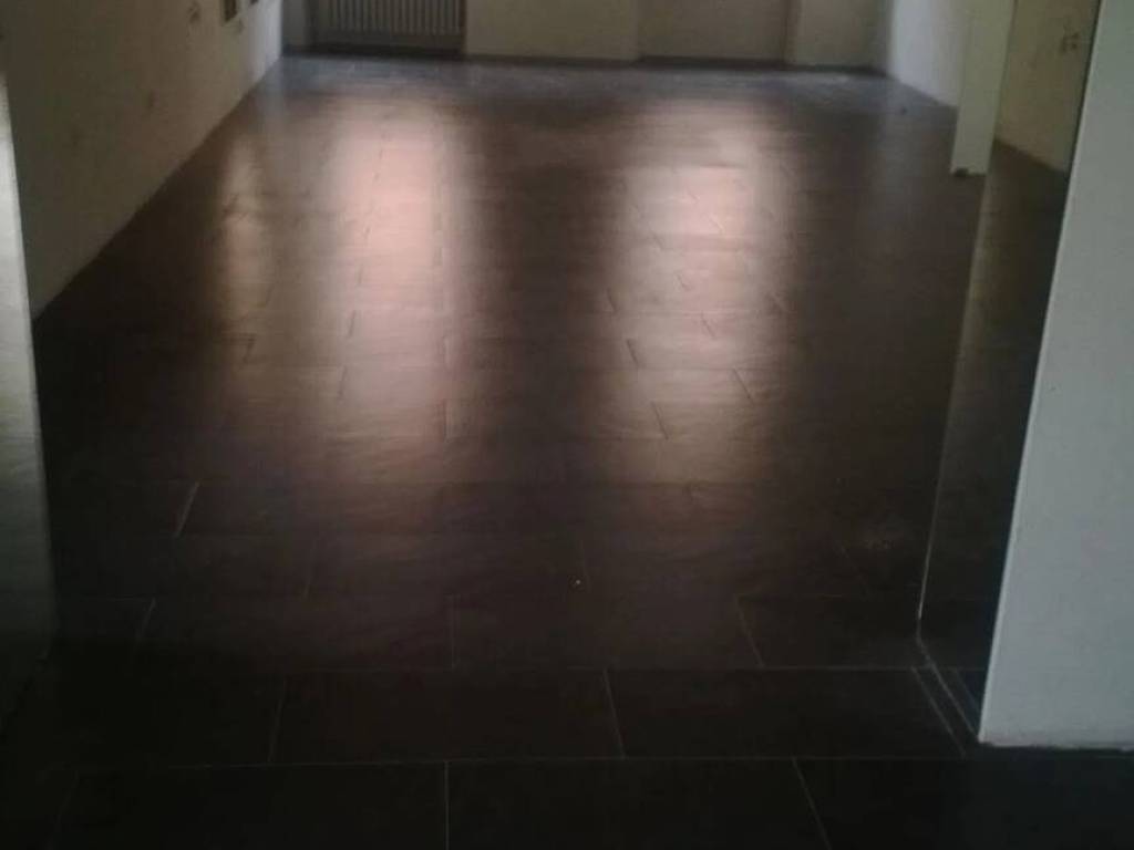 negozio in affitto a Foligno