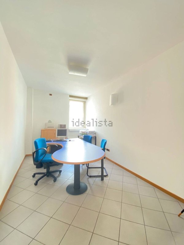ufficio in affitto a Foligno