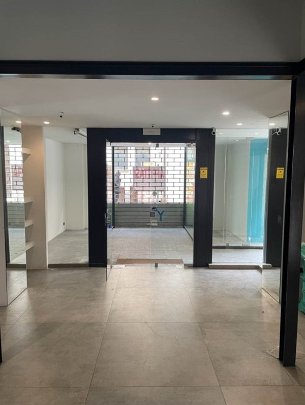 negozio in affitto a Foligno