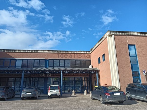 ufficio in affitto a Foligno in zona Sant'Eraclio