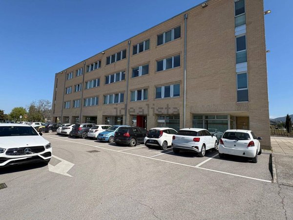 ufficio in affitto a Foligno