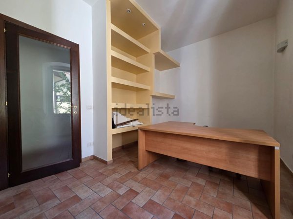 ufficio in affitto a Foligno