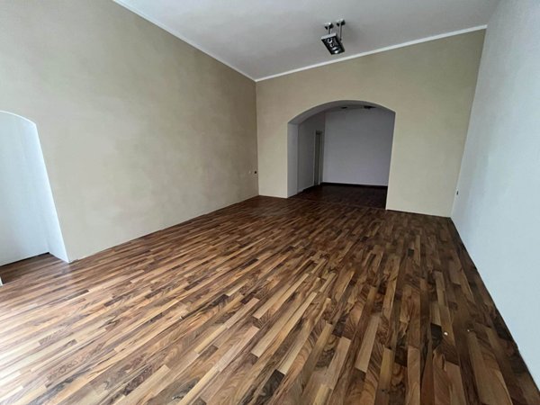negozio in affitto a Foligno in zona Cantagalli