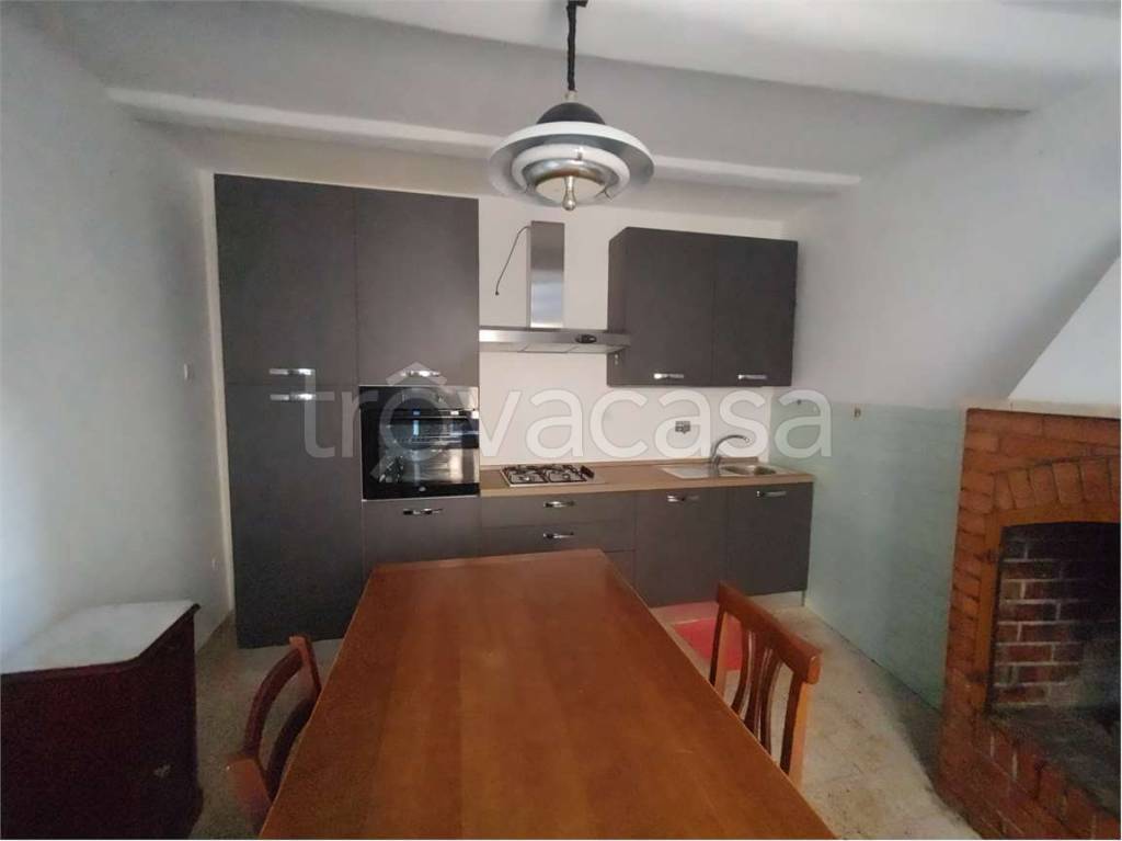 appartamento in affitto a Giano dell'Umbria in zona Montecchio