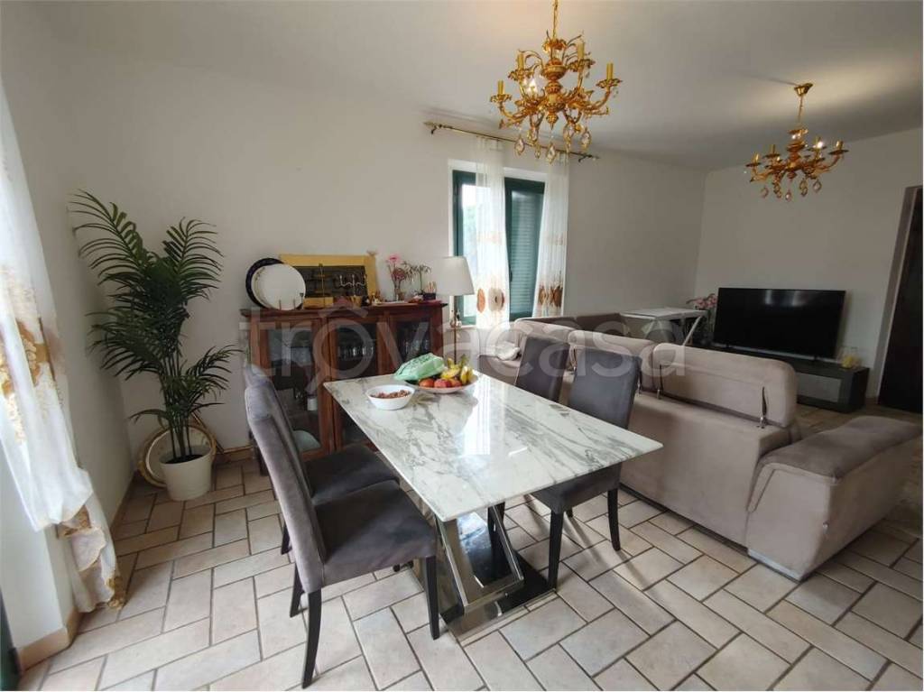 appartamento in affitto a Gualdo Cattaneo