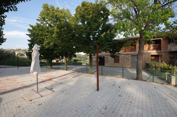 locale commerciale in affitto a Gualdo Cattaneo