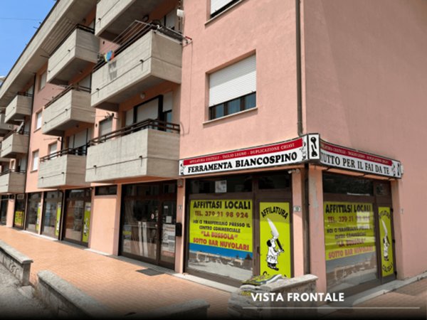 locale commerciale in affitto a Gualdo Tadino