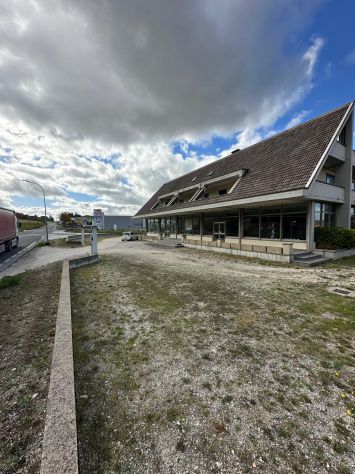 locale commerciale in affitto a Gualdo Tadino