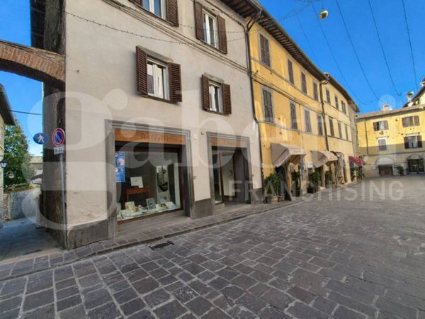 negozio in affitto a Gubbio