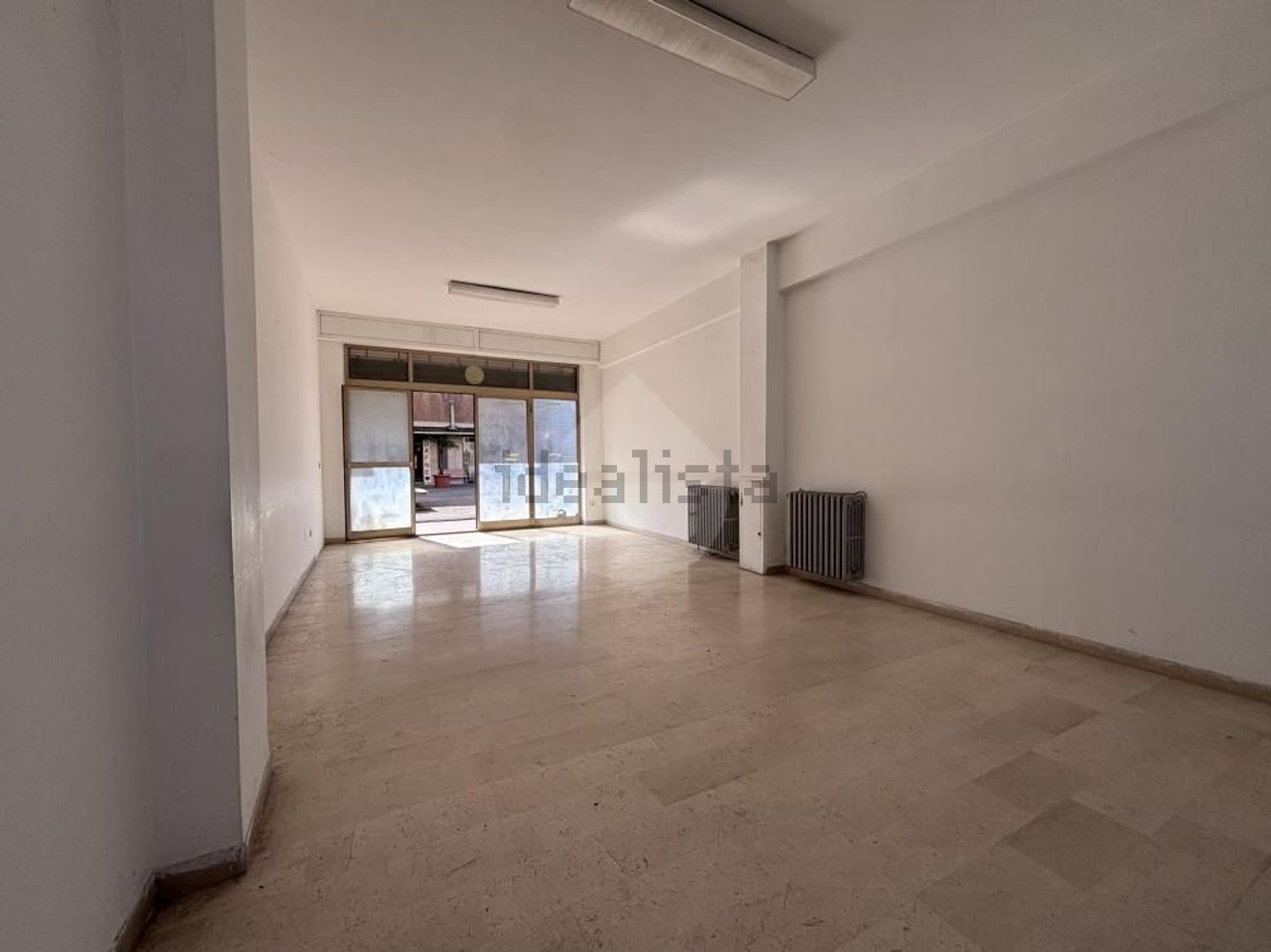 locale commerciale in affitto a Gubbio