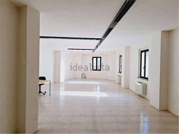 ufficio in affitto a Magione