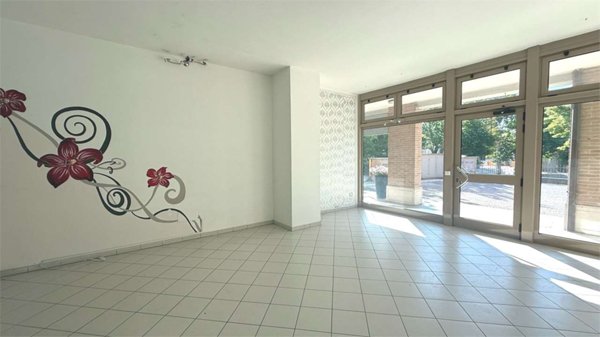 locale commerciale in affitto a Marsciano
